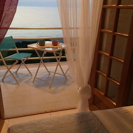 A Trappeto Apartment