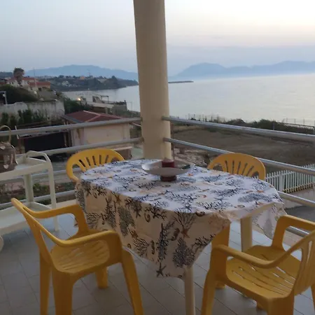 A Trappeto Apartment *